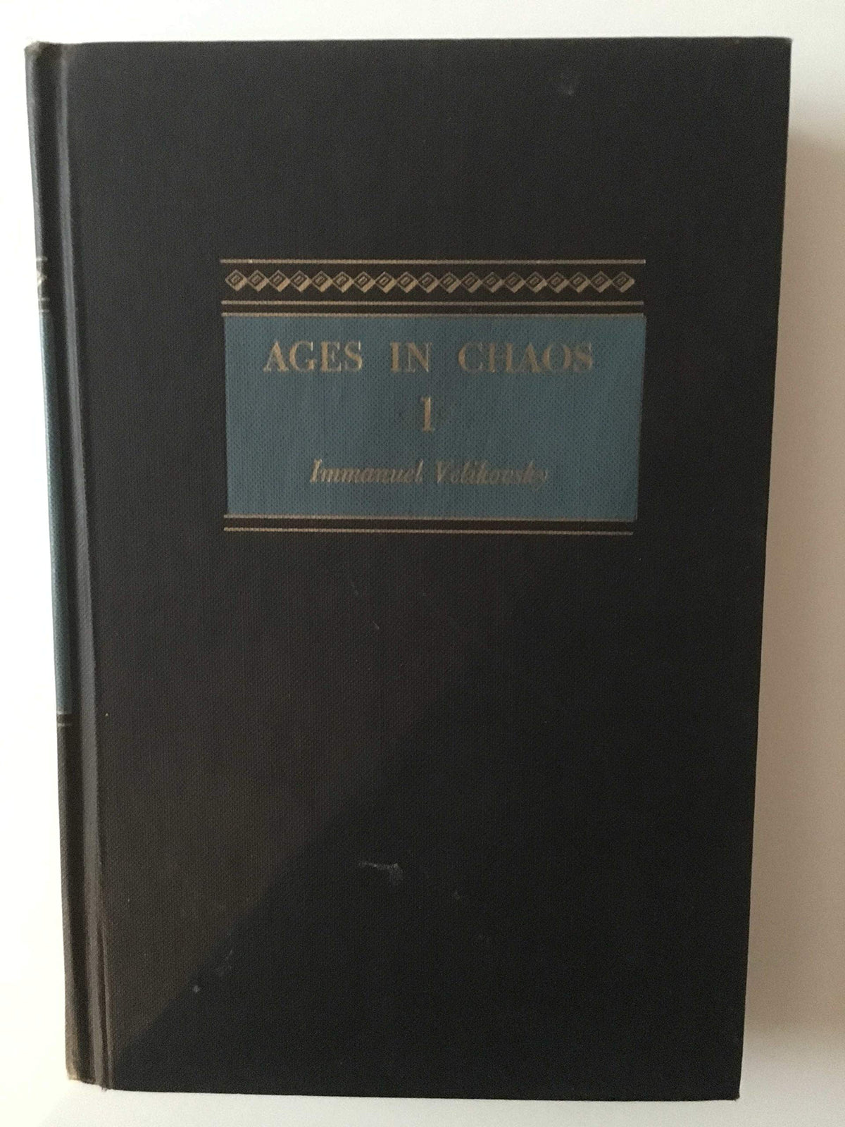 Ages in Chaos: Vol. 1: From the Exodus to King Akhnaton